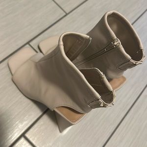 Steve Madden bootie